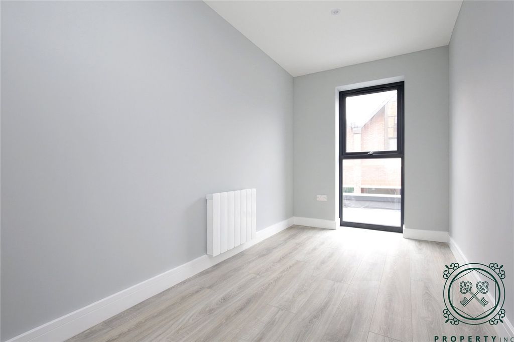 Property photo 2 of 9 Bedroom 2