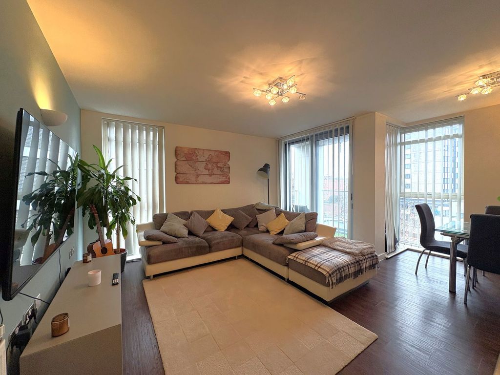 Property photo 2 of 9