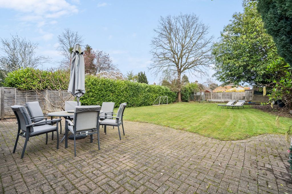 Property photo 2 of 30