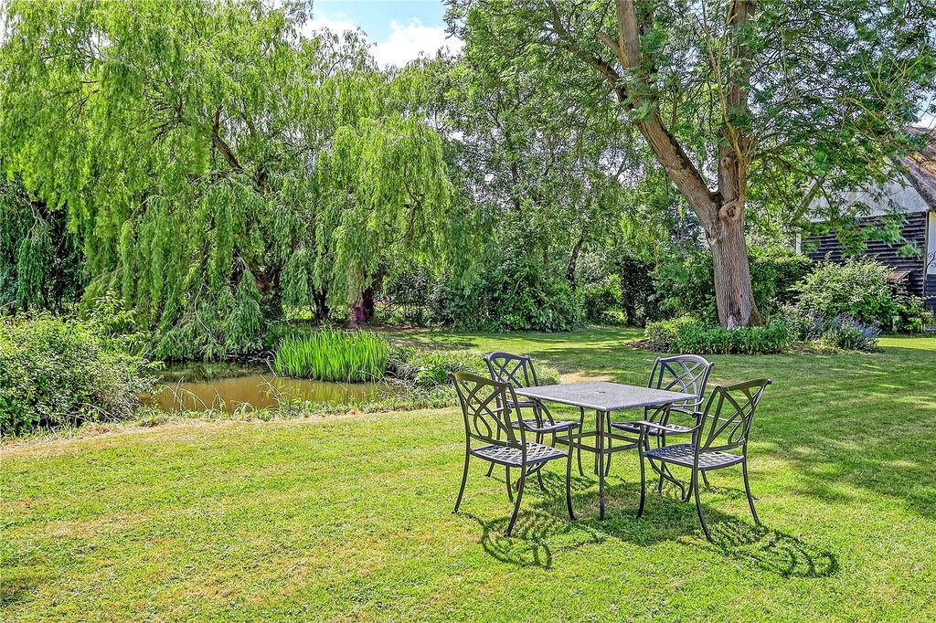 Property photo 2 of 19 Garden