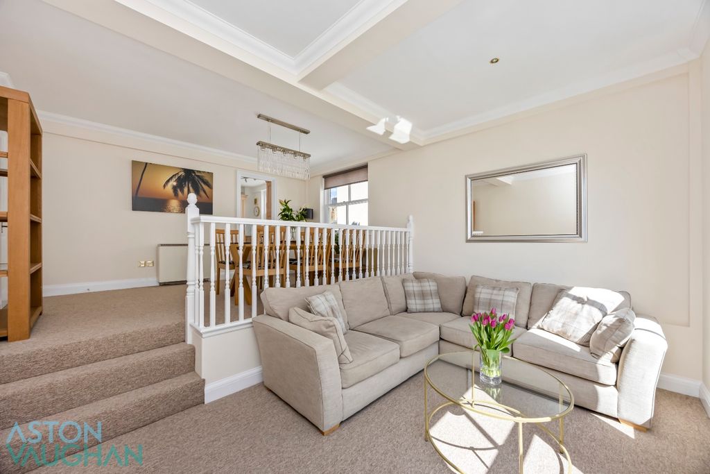 Property photo 1 of 12 5050490