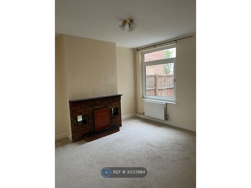 Property photo 2 of 16 Dining Room