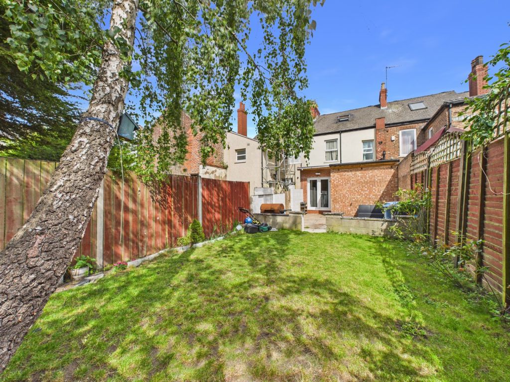 Property photo 2 of 19 5214794