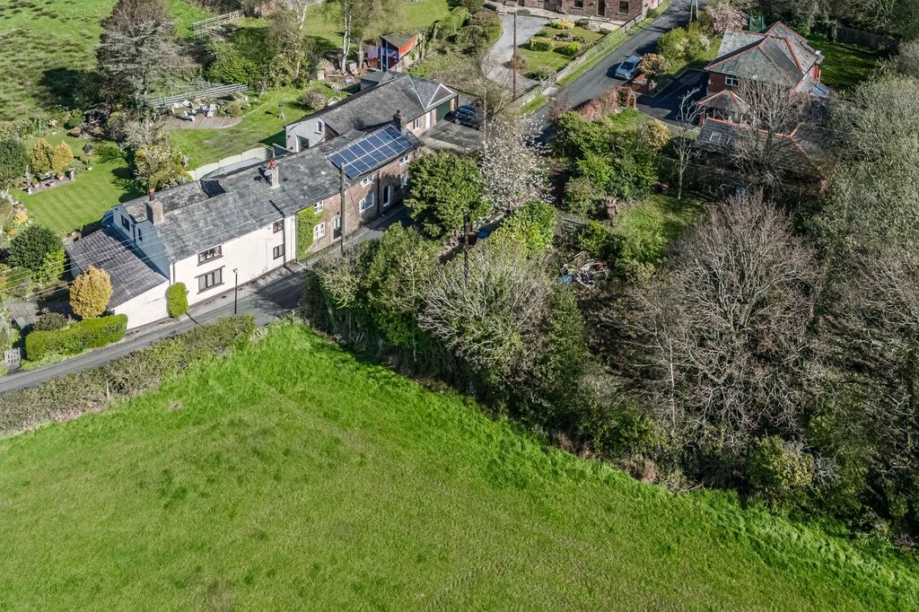 Property photo 2 of 41