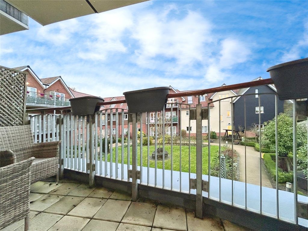 Property photo 2 of 8 Picture No. 09