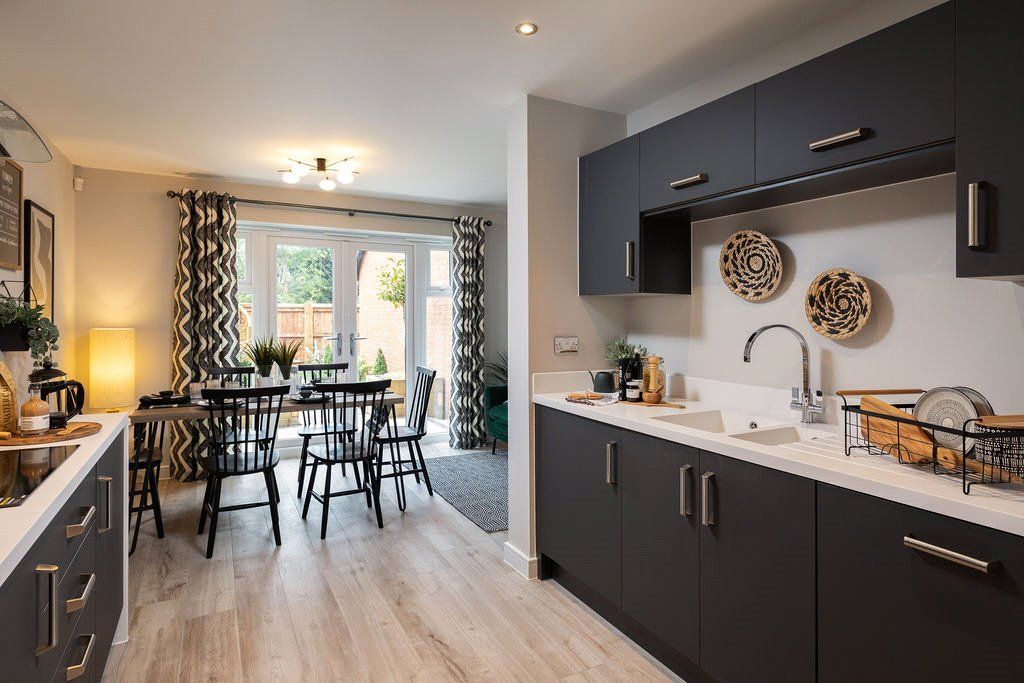 Property photo 2 of 14 Show Home