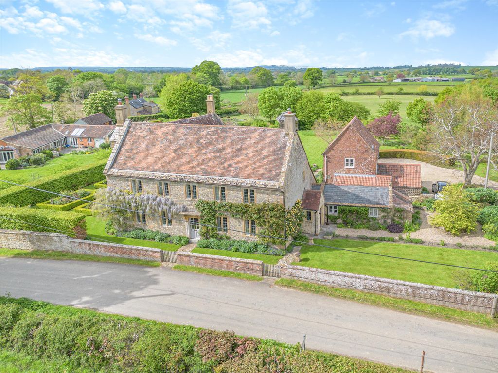 Property photo 2 of 55 Image