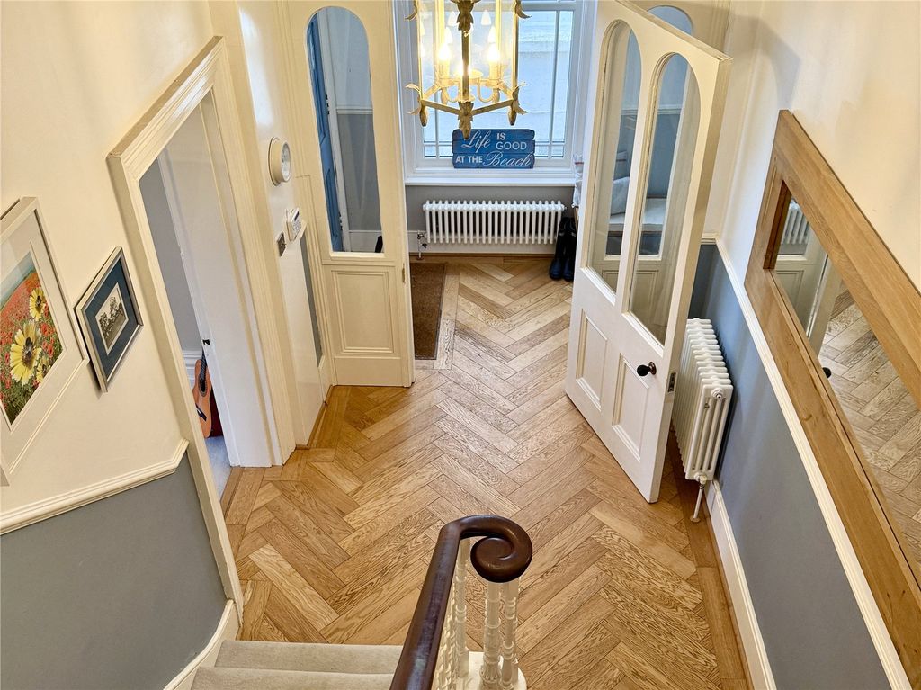 Property photo 3 of 31 Picture No. 39