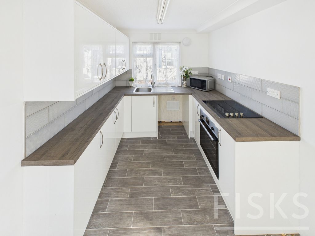 Property photo 3 of 9