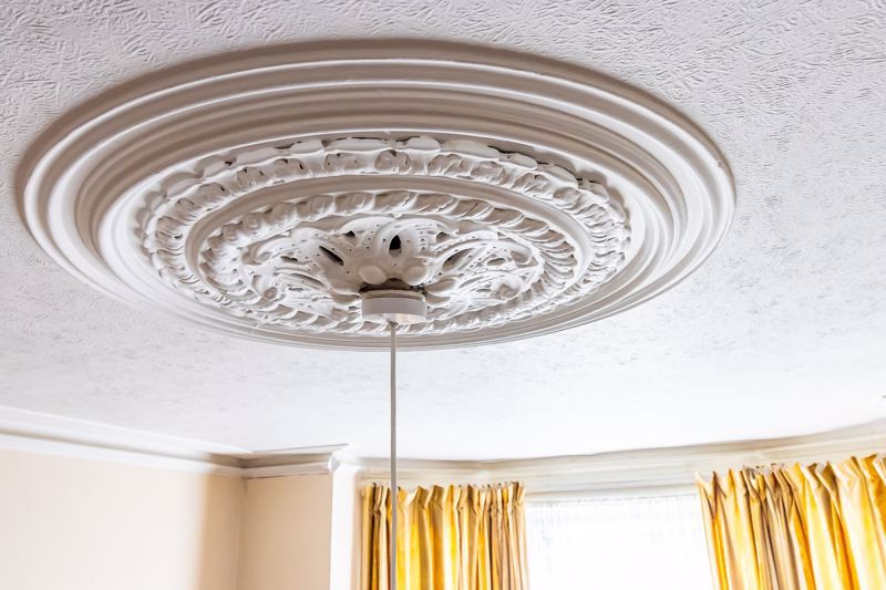 Property photo 3 of 21 .