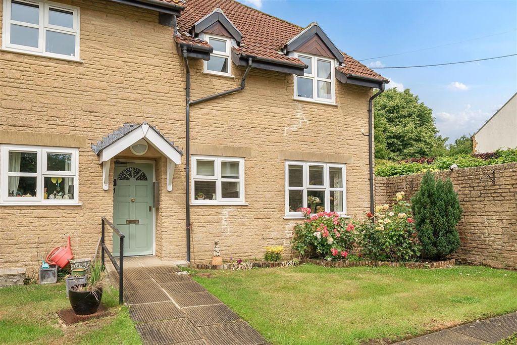 Property photo 1 of 14 1439796 - 10.Jpg