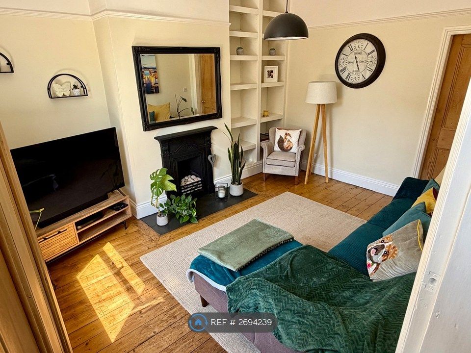 Property photo 2 of 22