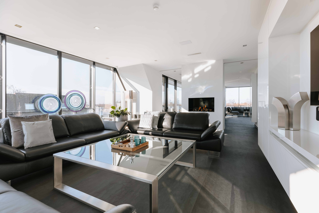 Property photo 3 of 73