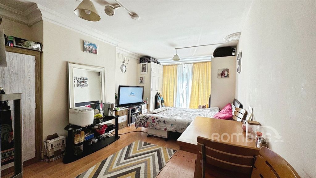 Additional image 18 of 9 bed detached house for saleManor Road, Aldershot, Hampshire GU11