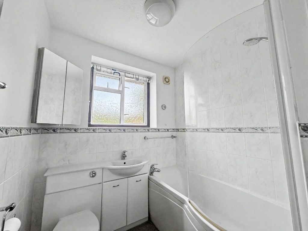 Property photo 3 of 11 Img_2111.Jpg