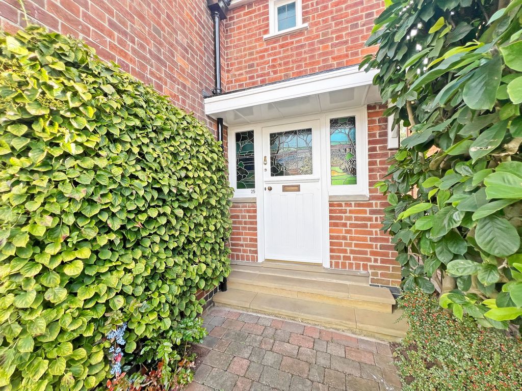 Property photo 2 of 35