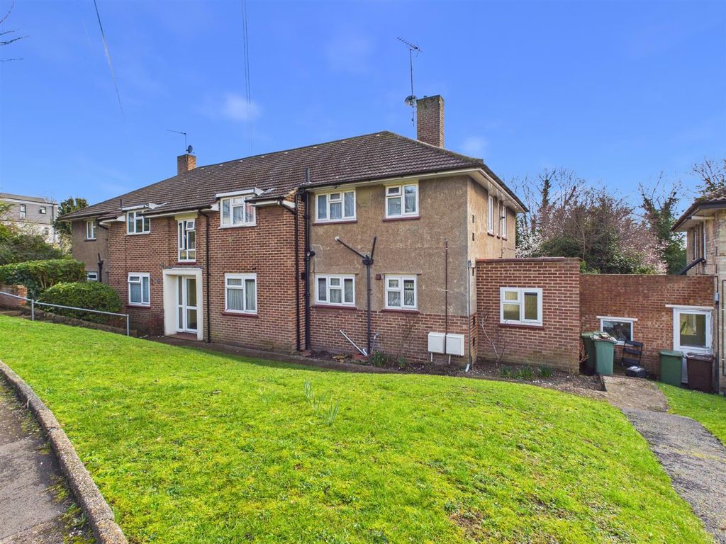 Property photo 1 of 13 Cam02885G0-Pr0576-Still013.Jpg