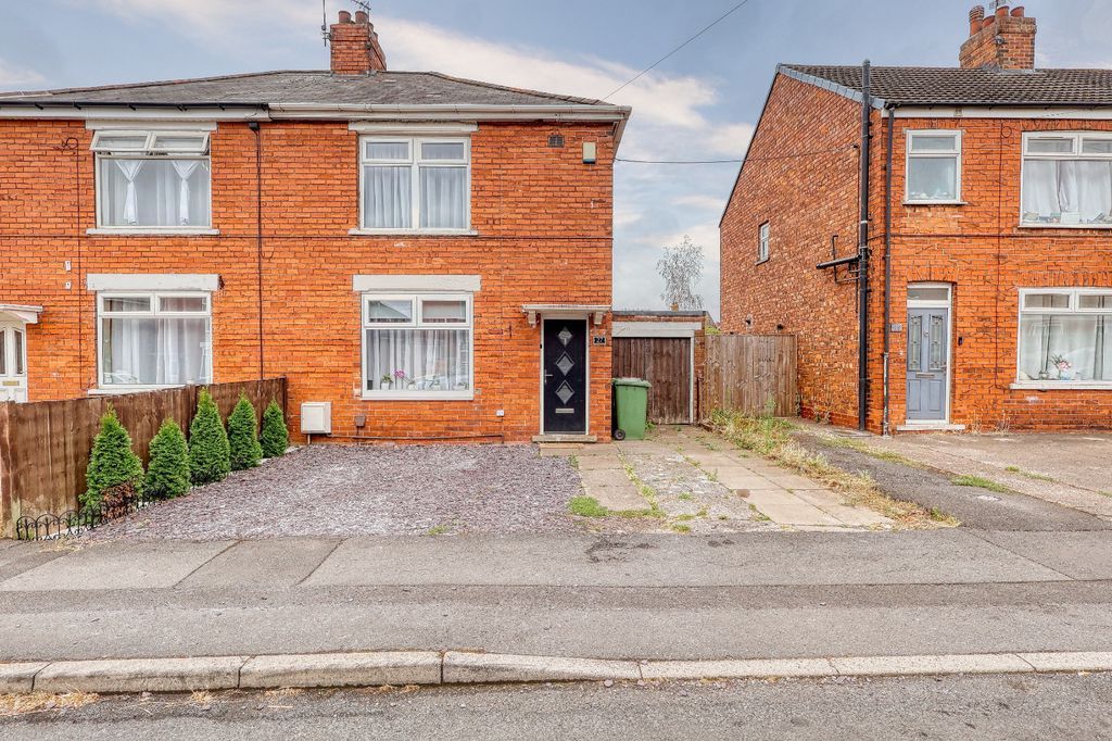 Property photo 1 of 14 Frontal