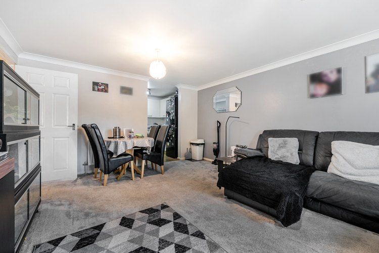 Property photo 3 of 21