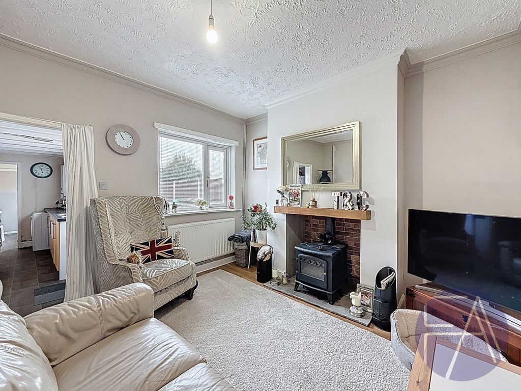 Property photo 3 of 17 4455573