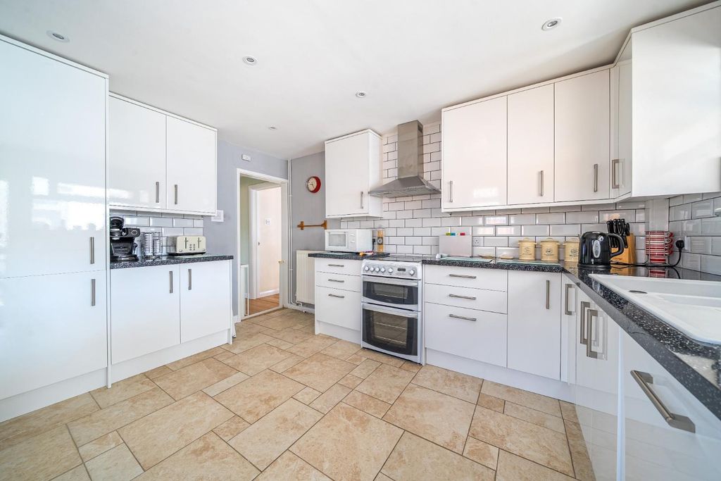 Property photo 2 of 17 1-6A676A92Bb46E-1498262 (12)-1.Jpg