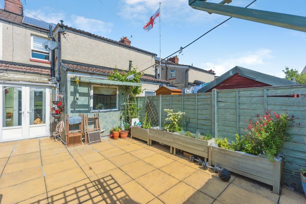 Property photo 3 of 15 Pbox-Img.Jpg