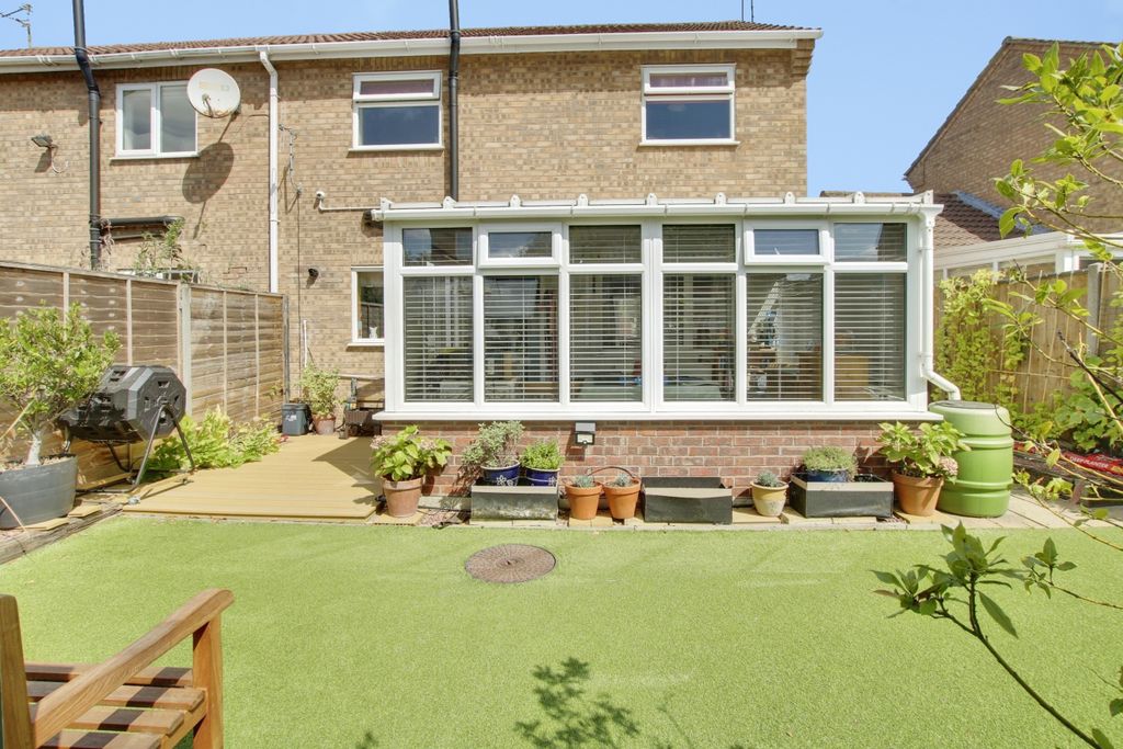 Property photo 2 of 12