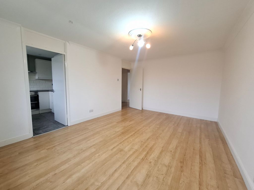 Property photo 2 of 8 Exterior