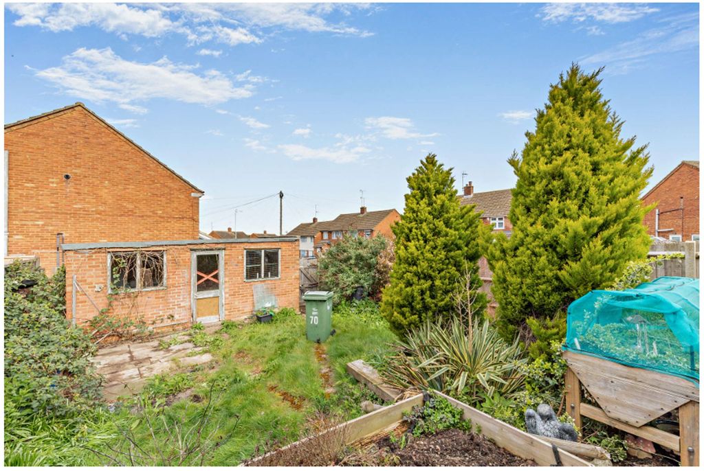 Property photo 2 of 19