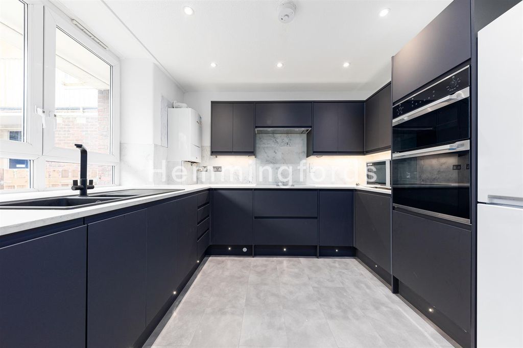 Property photo 2 of 10 File 7.Jpg