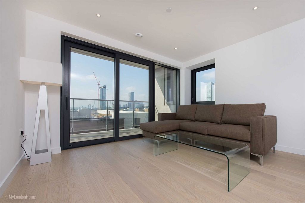Property photo 1 of 17 Picture No. 01