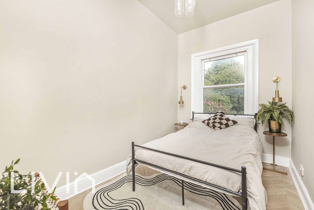 Property photo 3 of 19 025A1585