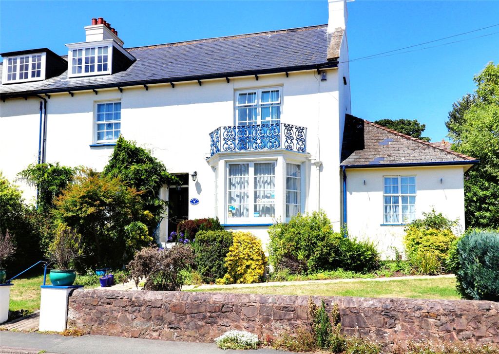 Property photo 1 of 26 Picture No. 12