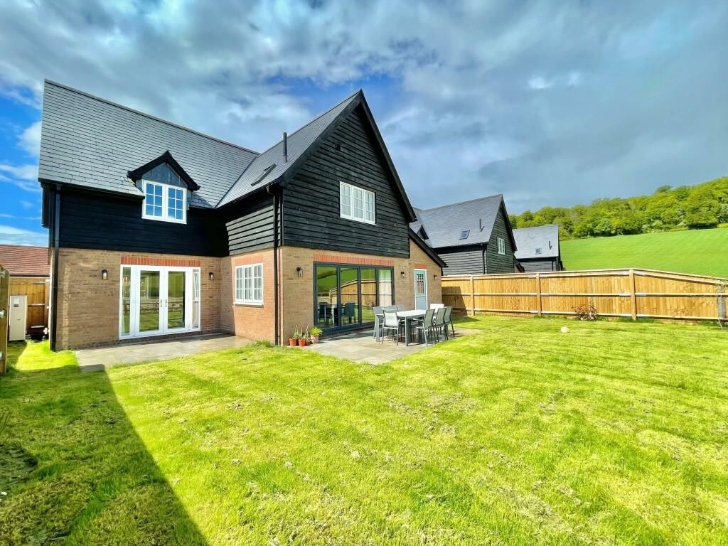 Property photo 1 of 12 Image