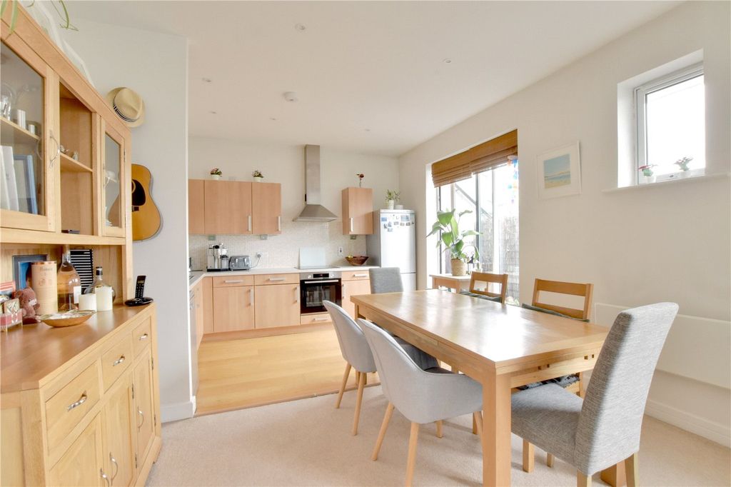 Property photo 1 of 13 Picture No. 02
