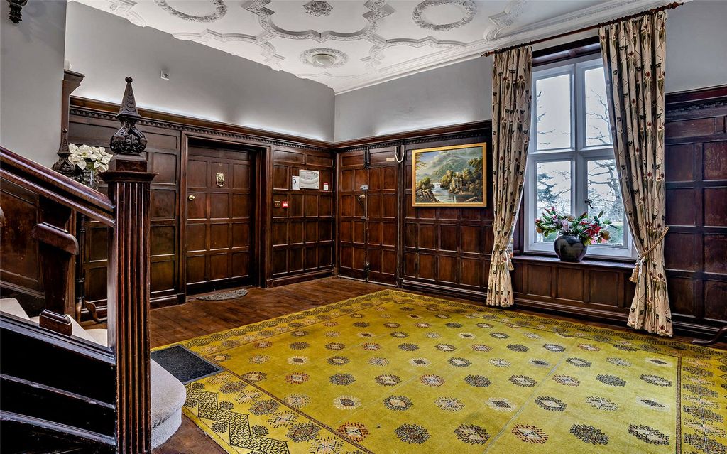 Property photo 3 of 20 Communal Hall