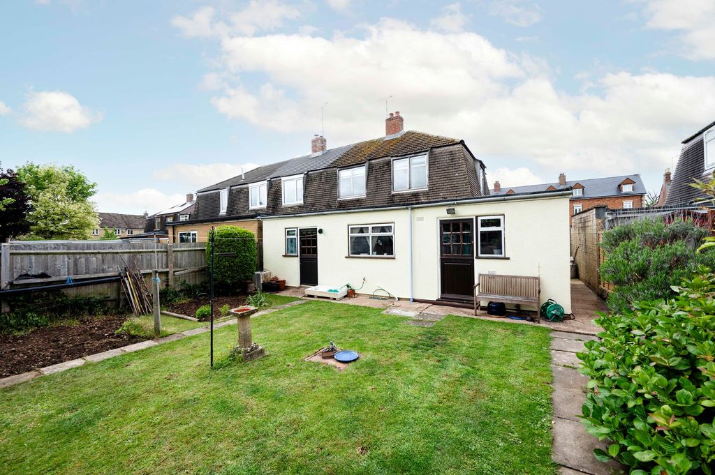 Property photo 1 of 19 Garden