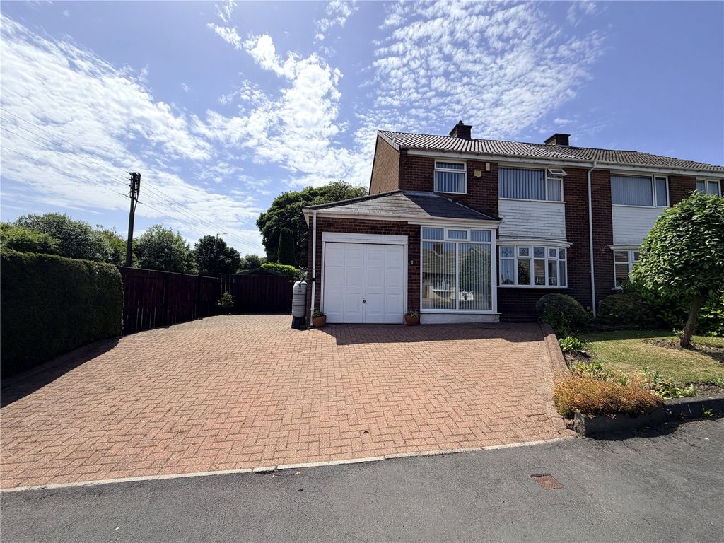 Property photo 2 of 28 Picture No. 29