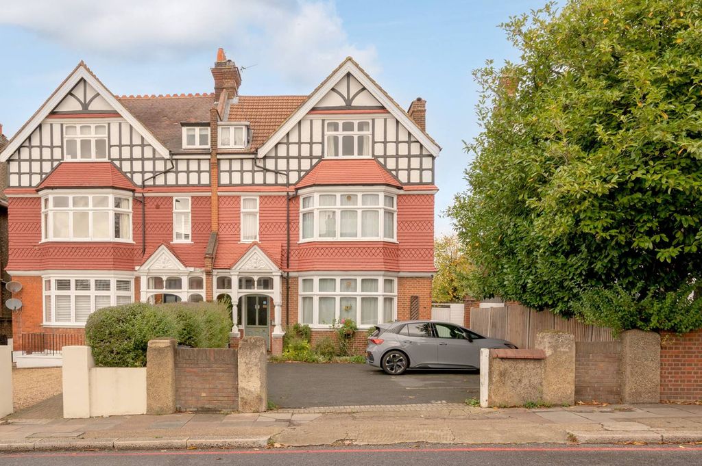 Property photo 2 of 7