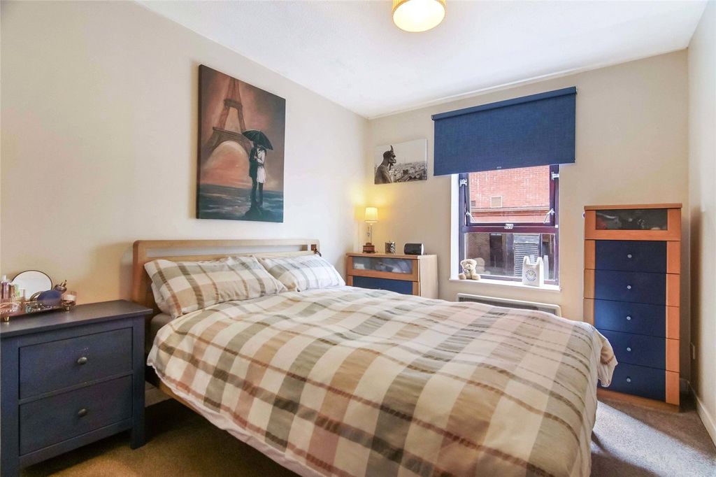 Property photo 3 of 17 Picture No. 15