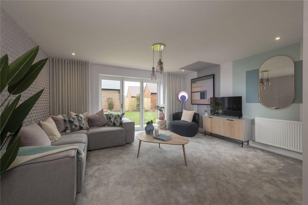 Property photo 3 of 13 Indictive Internal