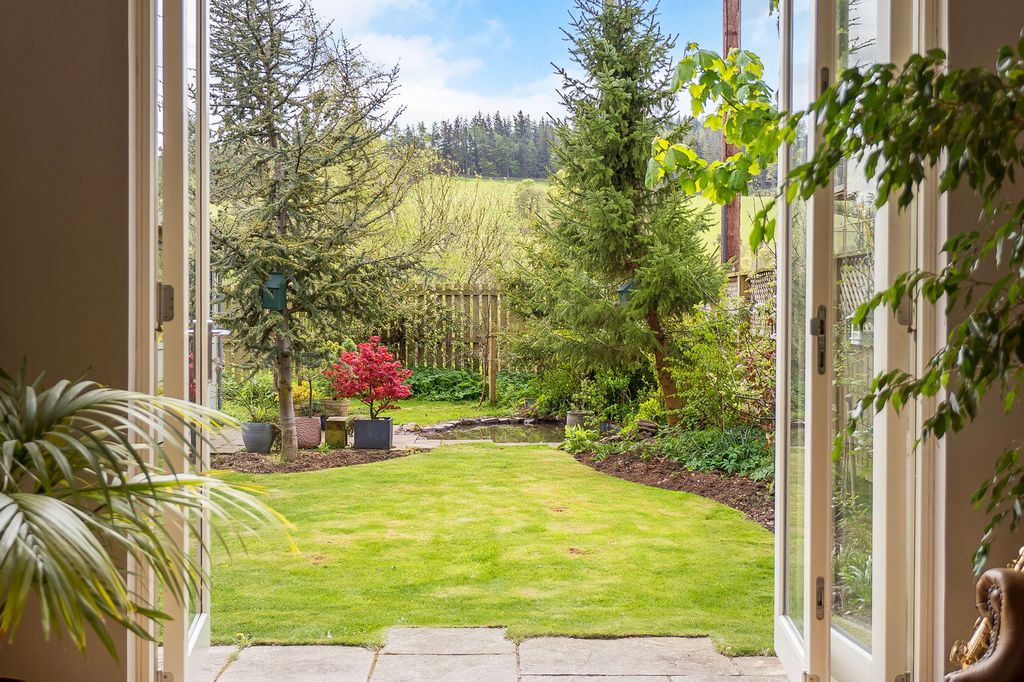 Property photo 3 of 15 Property Image 3