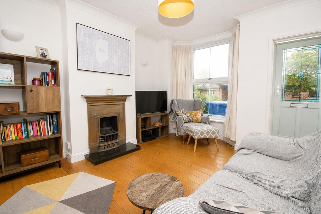 Property photo 2 of 16 Ff244863-7Dcd-437E-B74A-54025c454579.Png