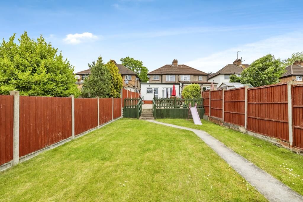 Property photo 2 of 11