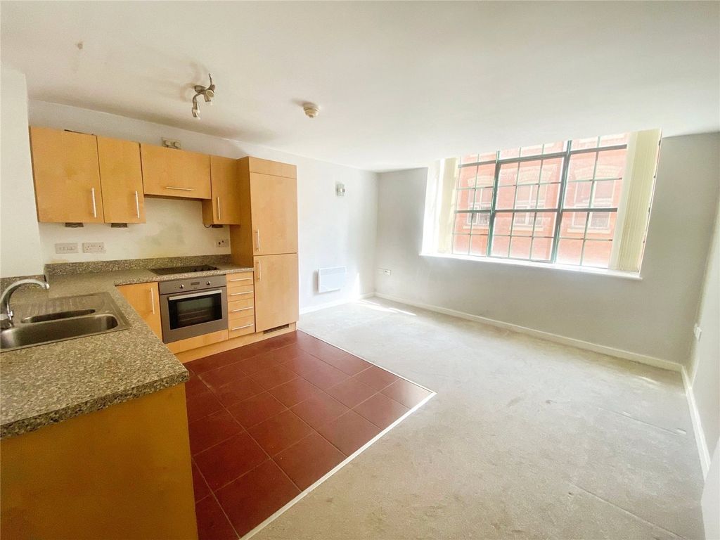 Property photo 2 of 6 Kitchen/Living