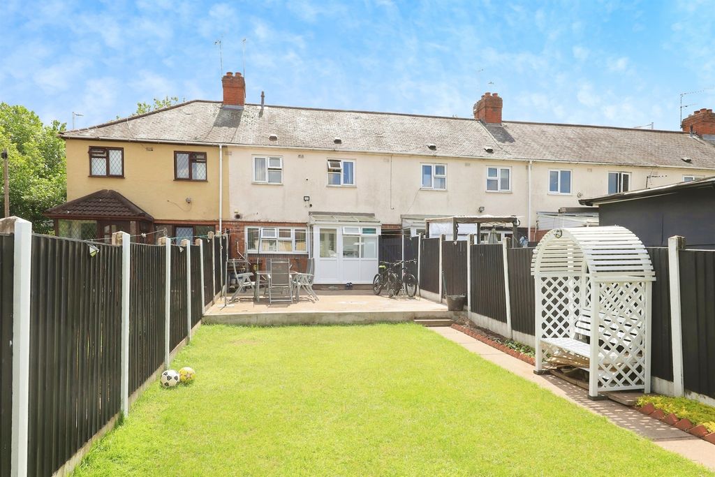 Property photo 2 of 17