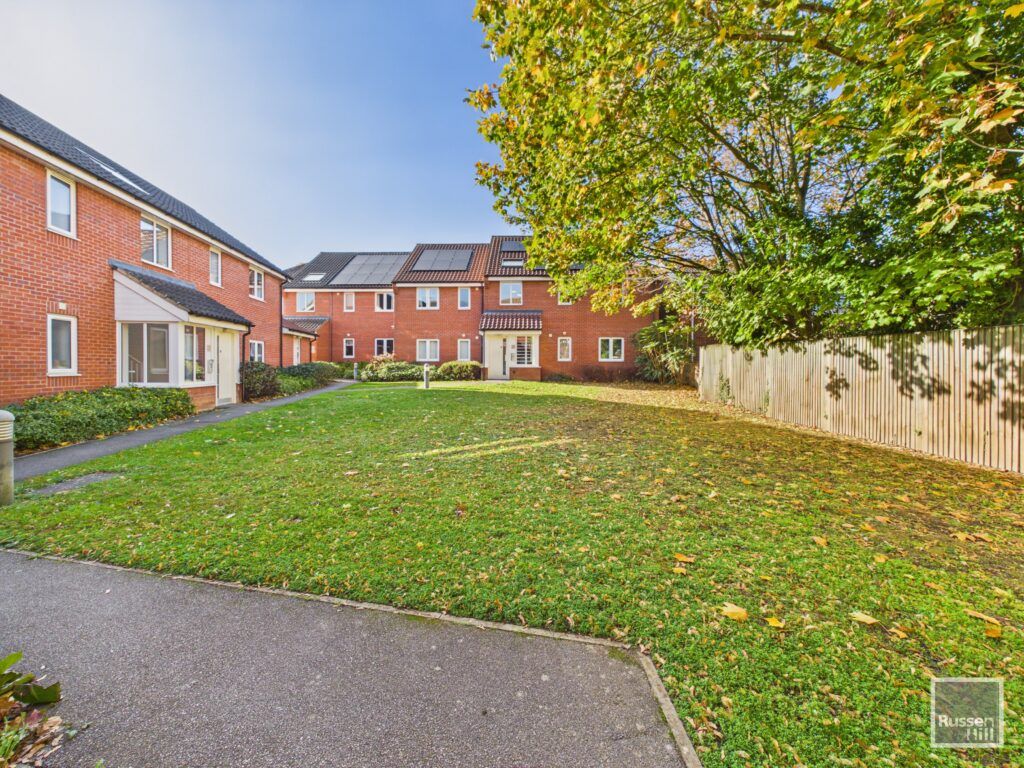 Property photo 2 of 12