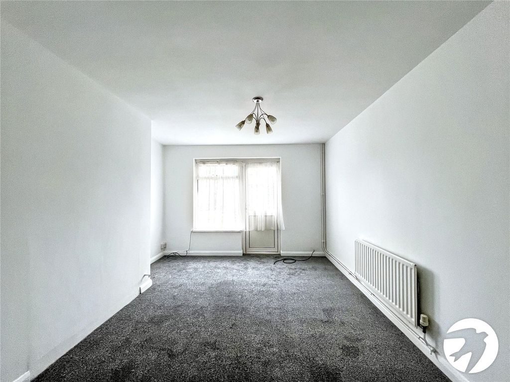 Property photo 2 of 13 Picture No. 08