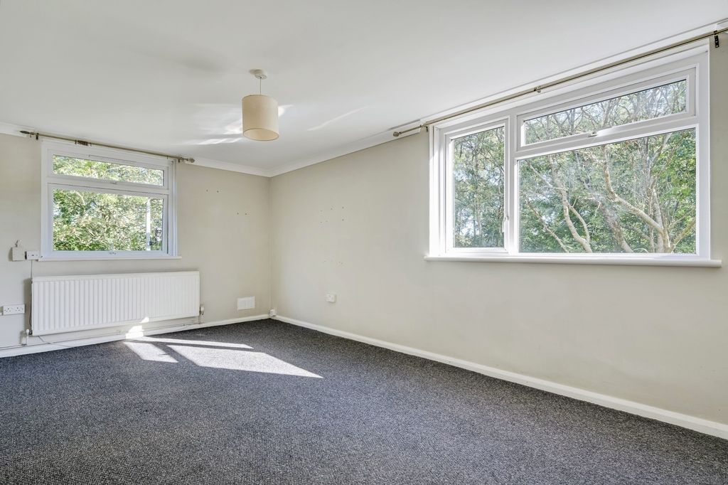 Property photo 2 of 14 Photo