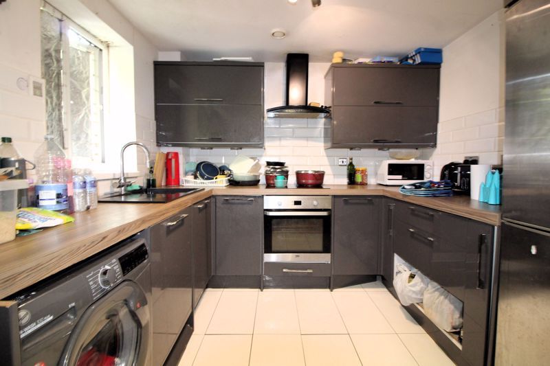 Property photo 2 of 15 Photo 17